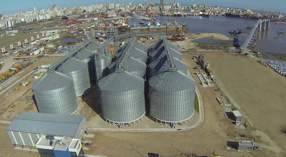 Grain terminal in Uruguay