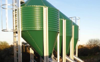 Green Pre-Lacquered Farm Silos with Side Outlet
