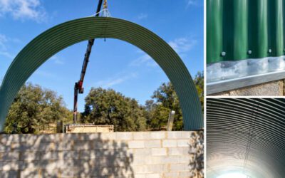 Agricultural tunnel for straw bale storage
